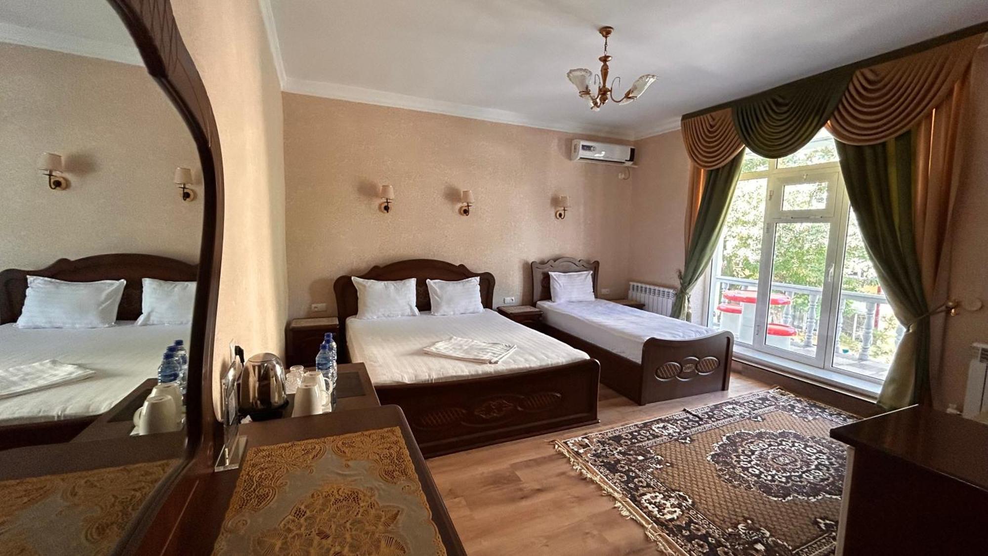 Hotel Ishonch Σαμαρκάνδη Εξωτερικό φωτογραφία