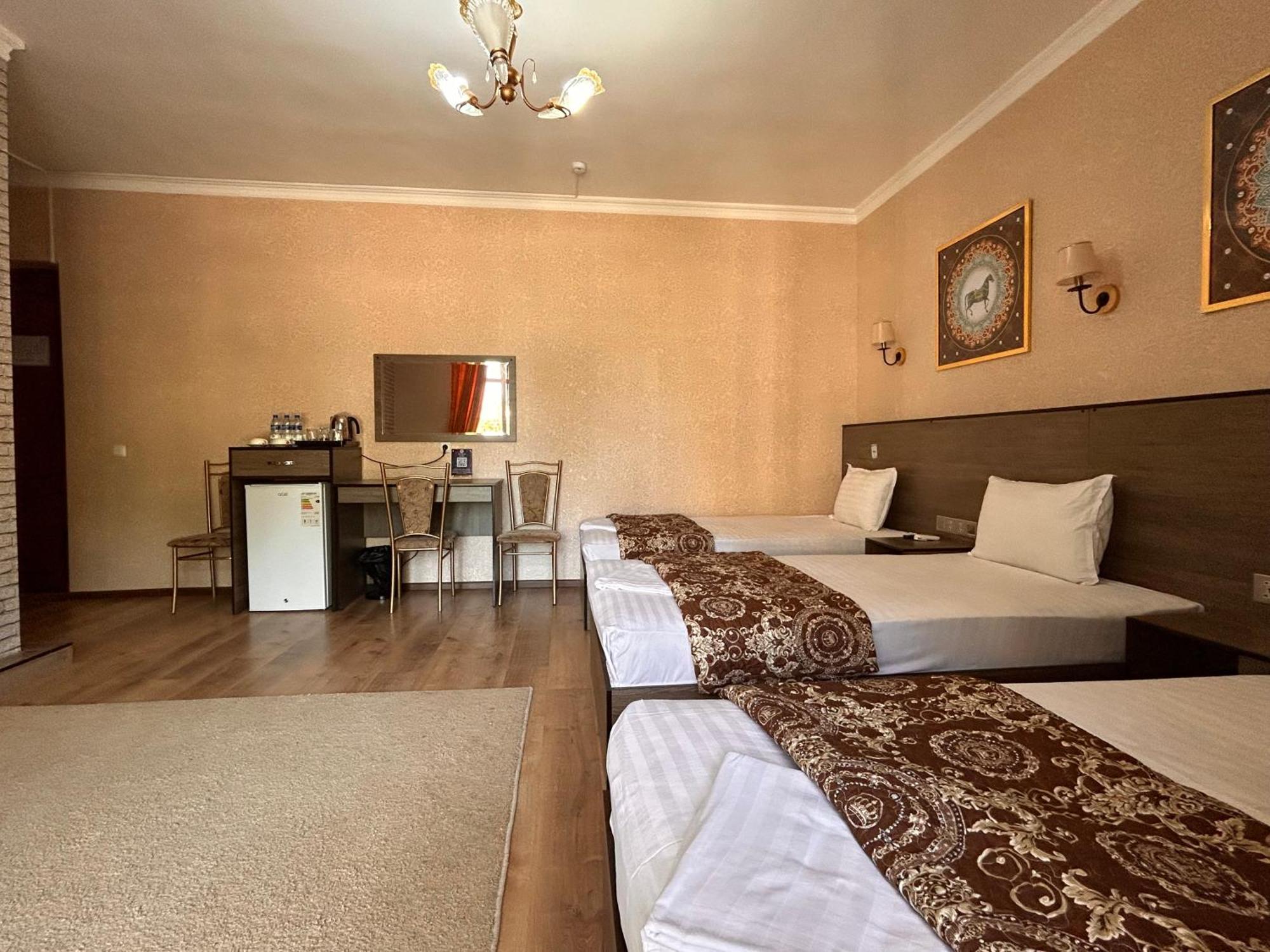 Hotel Ishonch Σαμαρκάνδη Εξωτερικό φωτογραφία